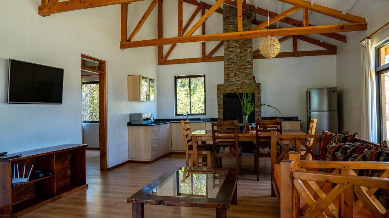 Villa Black Wattle House *
