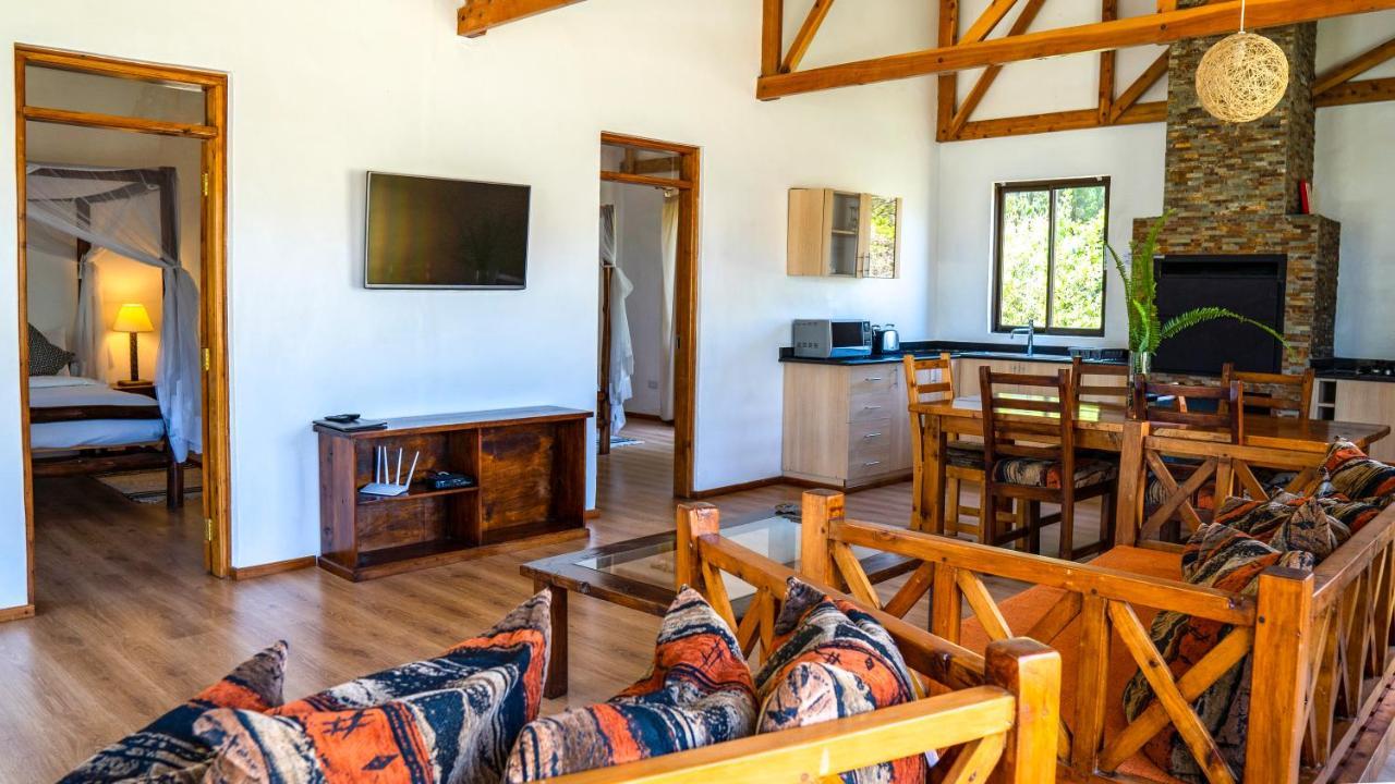 Villa Black Wattle House *